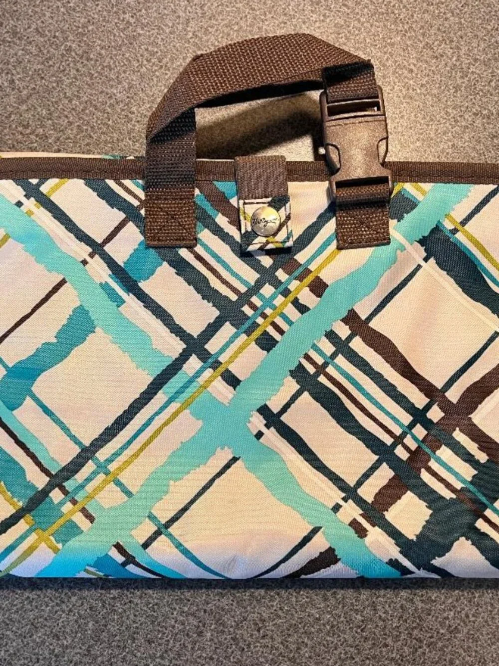 Thirty One Folding Travel Cosmetic Jewelry Hanging Bag Case Color Sea Plaid